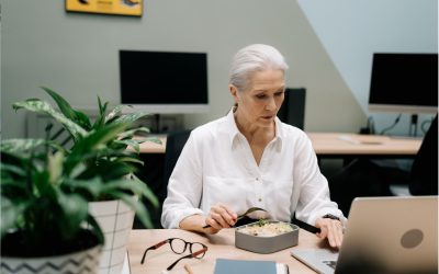 Cosa mangiare in ufficio senza menù settimanale: idee pratiche per pranzo e merenda